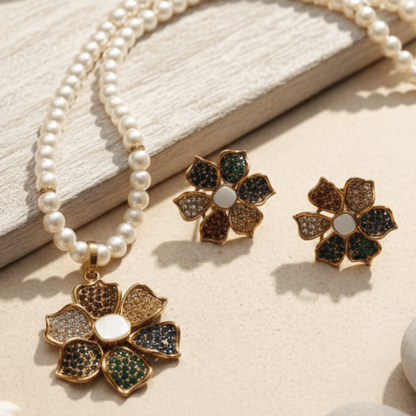 The Royal Fleur Pearl Set