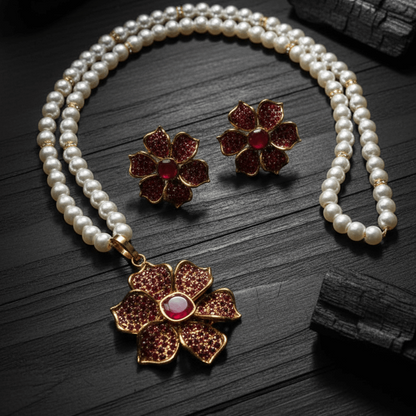 The Royal Fleur Pearl Set