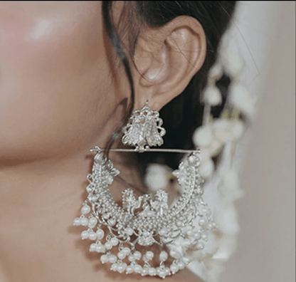 HALF CUT PEACOCK EARRINGS 02