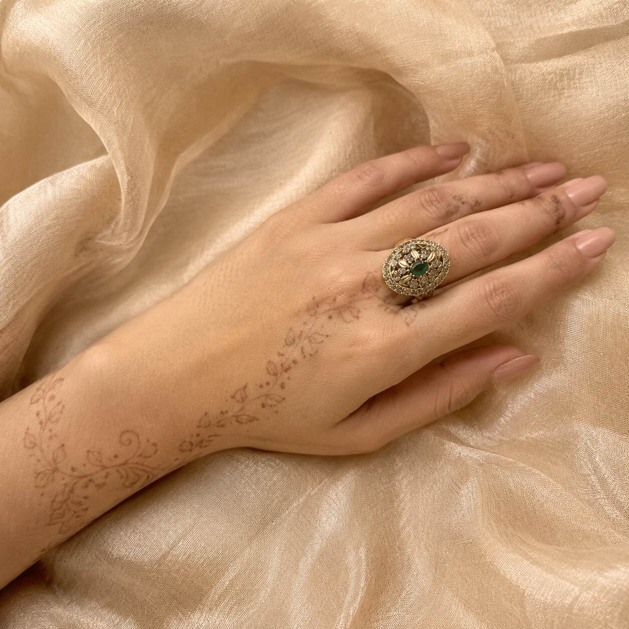 Neel-e-Sabz Emerald Filigree Statement Ring 6