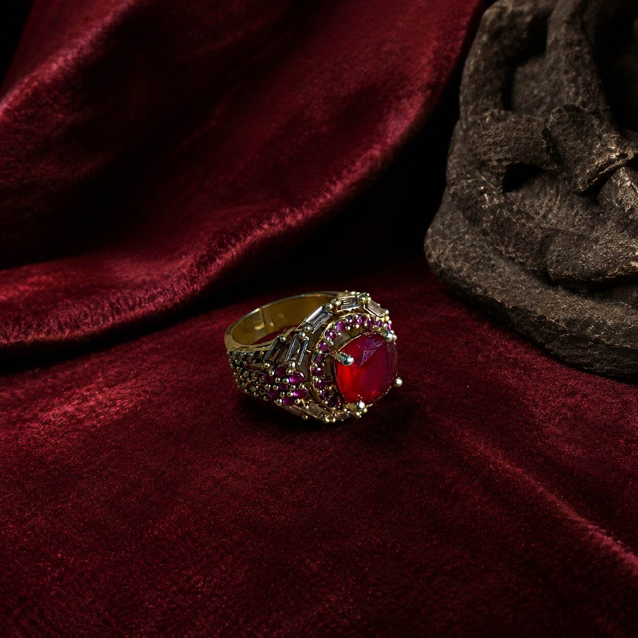 Rang-e-Yaqoot Ruby Crystal Filigree Ring – view 4