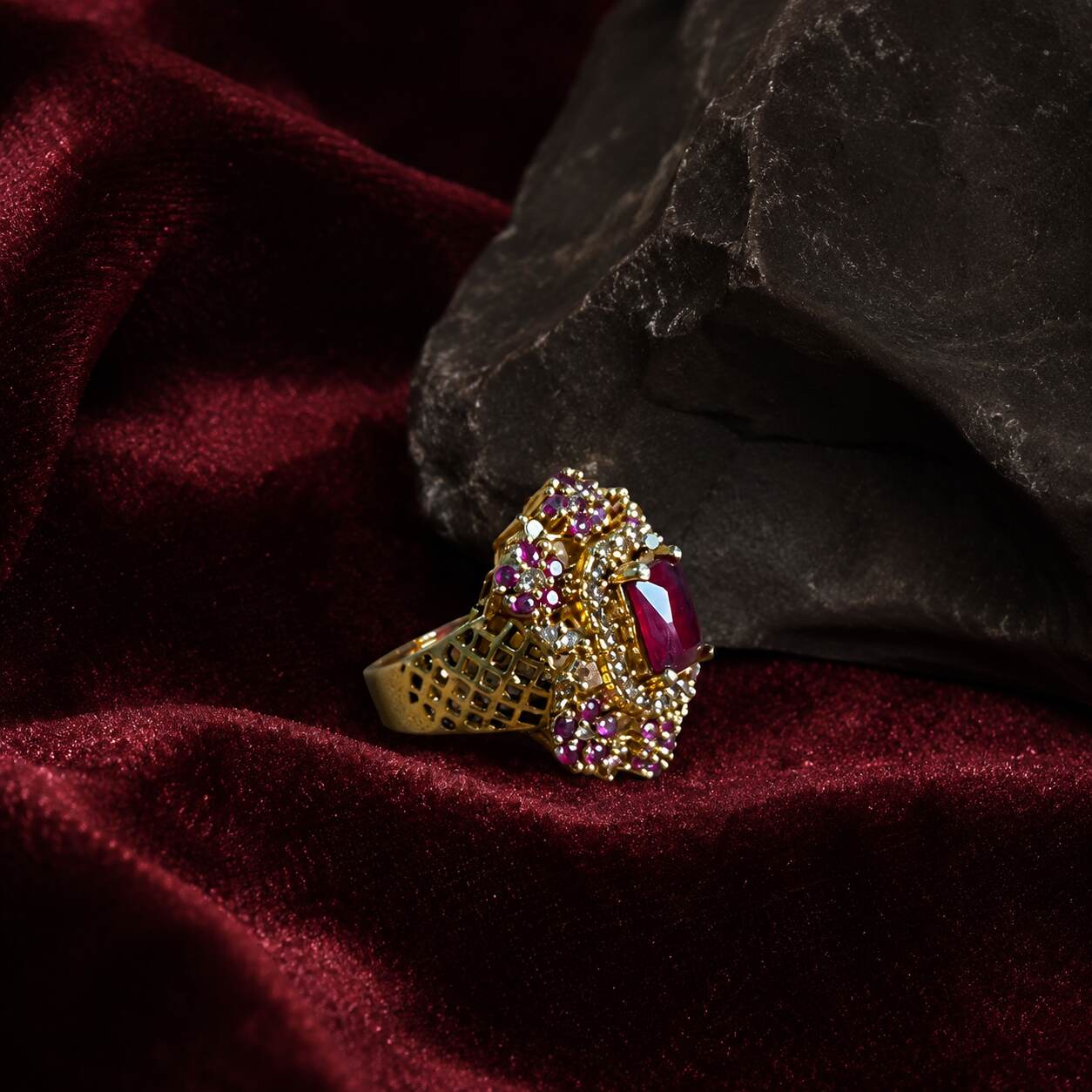 Mah-e-Gulabi Ruby Crystal Geometric Ring – view 4