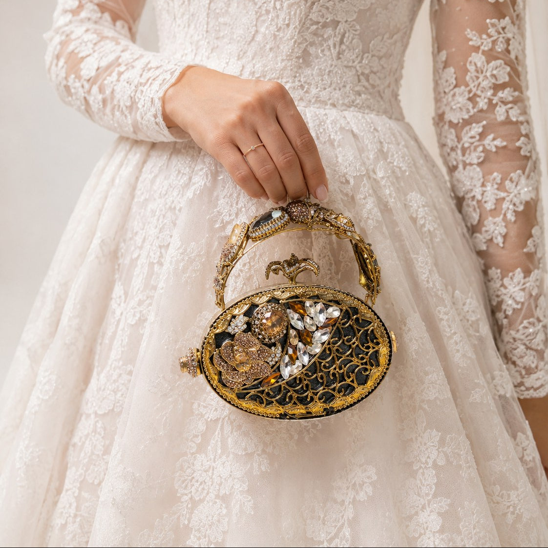 Amber Pearl Oval Jewelled Bridal Clutch