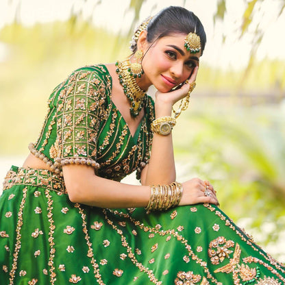 Emerald Kundan Jewellery Set
