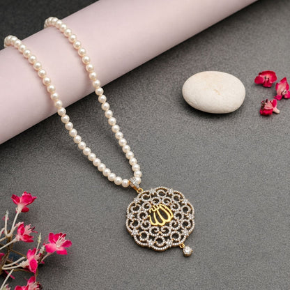 Noor-e-Dua Pearl Pendant Necklace