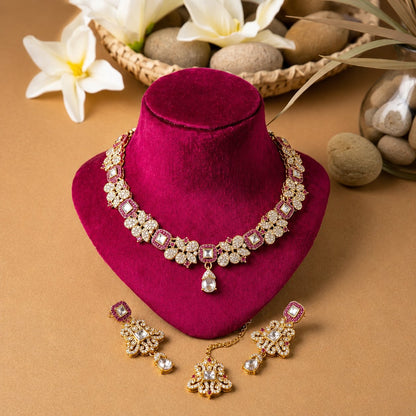 Mehreen Kundan Necklace Set