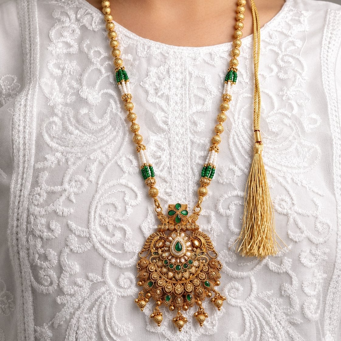 Shahi Emerald Pendant Set