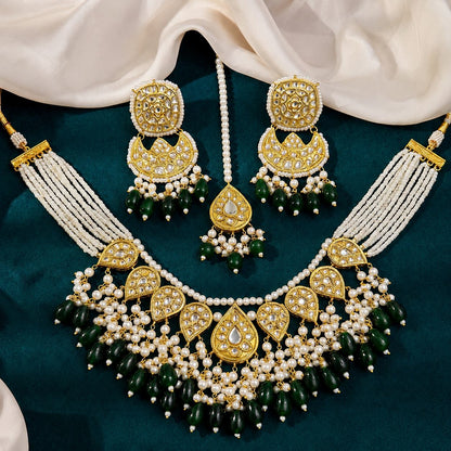 Stunning Laak Kundan Set Golden
