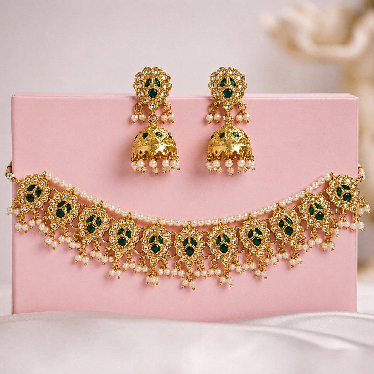 Laak Kundan Jhumka Set | Emerald Green & Pearl