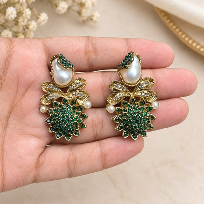 Roshni Stud Earrings