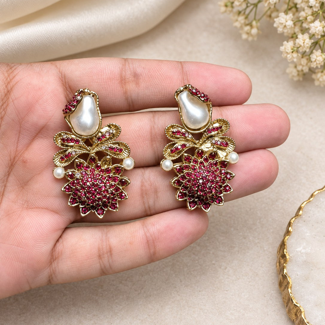 Roshni Stud Earrings