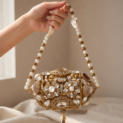 Avelis Kundan Clutch – Bridal Evening Bag with Pearls