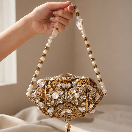 Avelis Kundan Clutch – Bridal Evening Bag with Pearls