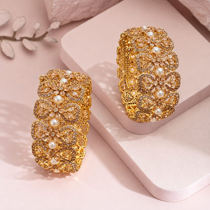 Kehkashaan Pearl Bangle Openable