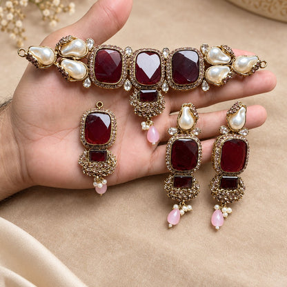 Noor-e-Zevar Earring & Teeka Set