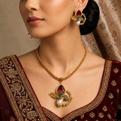 Mahraani Leaf Necklace Set