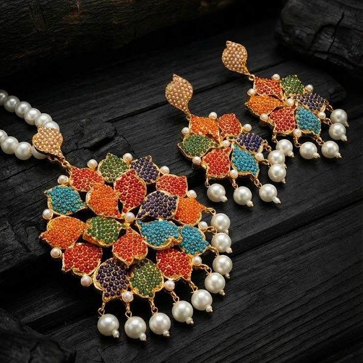 Satrangi Pendant With Earrings 02