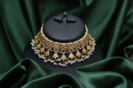 Stunning Laak Kundan Chokar Set 4