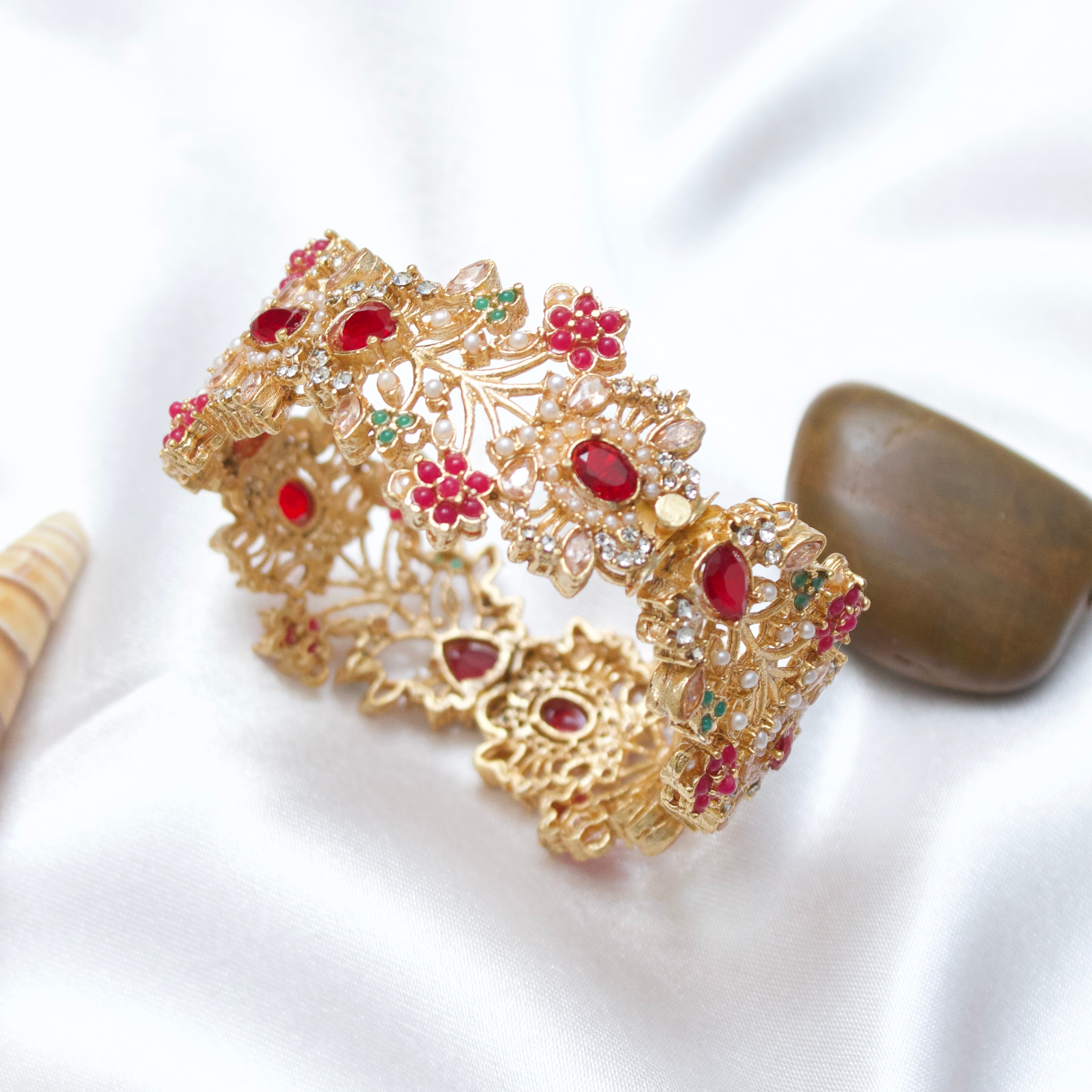 Single Show Stopper Bangle