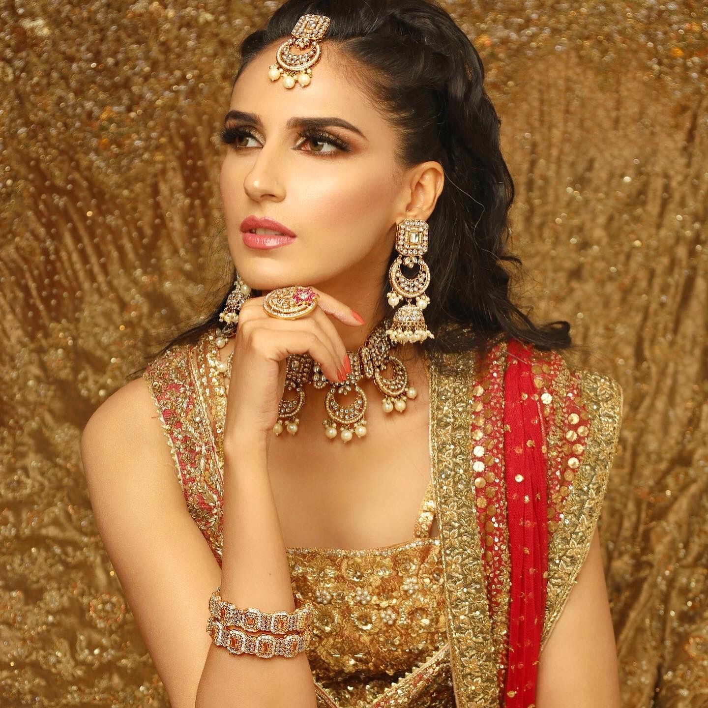 Pearl and Kundan Set
