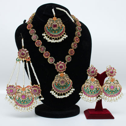 Lavish Naurattan Set